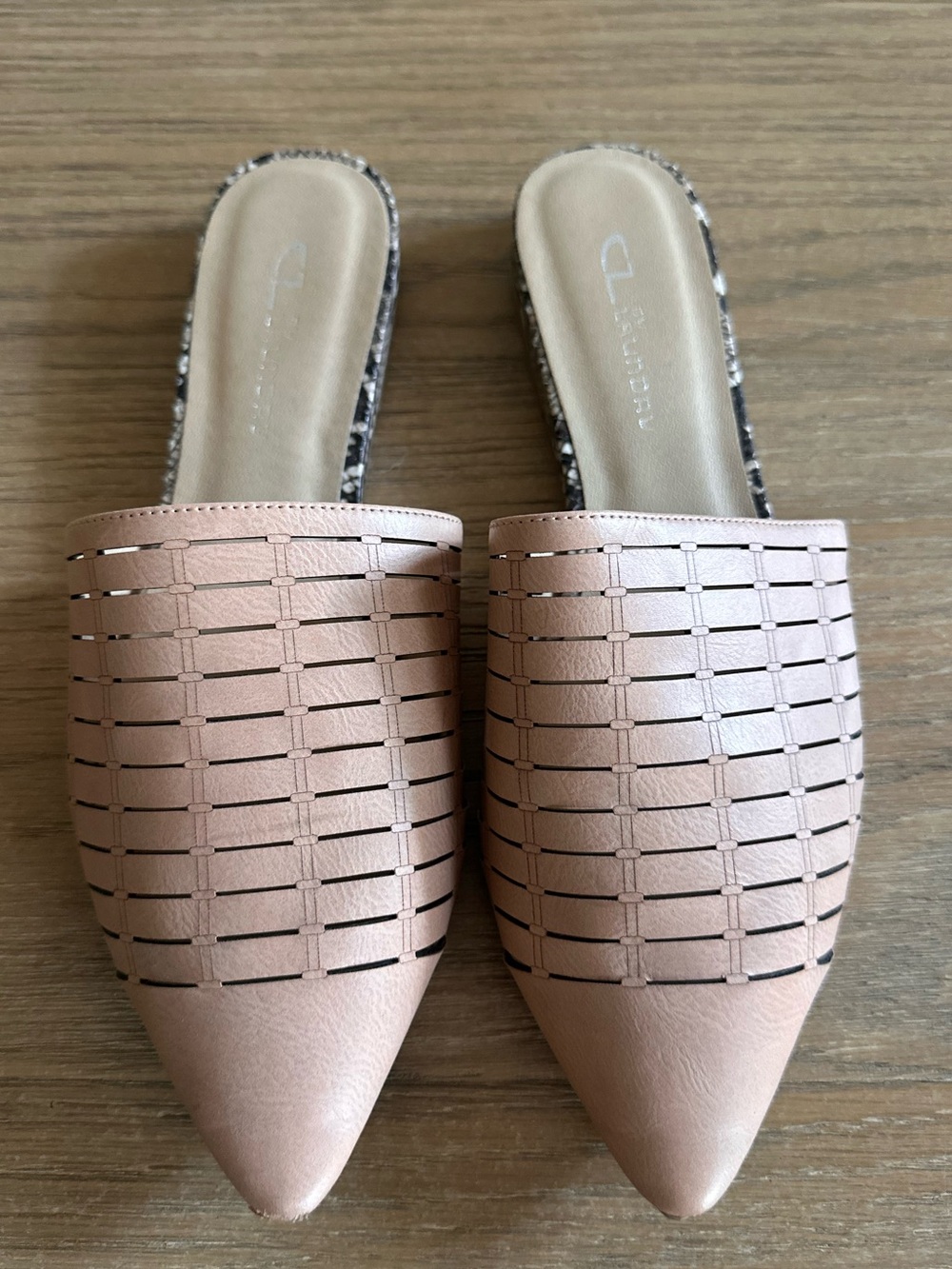 C. Wonder nude Pointed Toe Mule Flats Size 9 - Picture 2 of 5